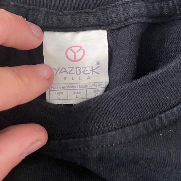 !!3 for $20!! Yazbek Ella unicorns are real graphic t-shirt size large - Picture 2 of 4